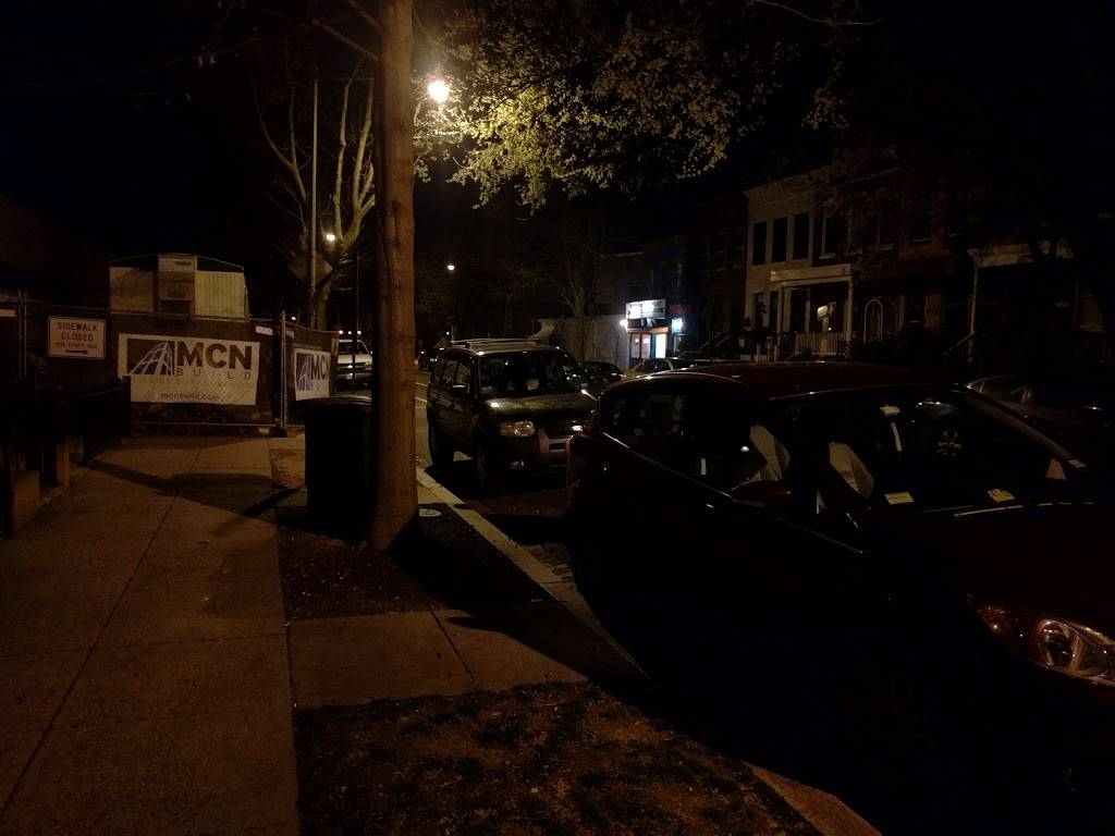 Mandarin Carry-Out | meal takeaway | 129 15th St SE, Washington, DC 20003, USA | 2025473905 OR +1 202-547-3905