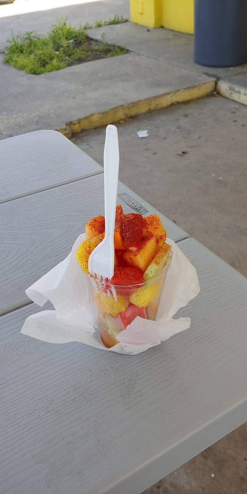 Little Taco Factory | restaurant | 1510 McCullough Ave, San Antonio, TX 78212, USA | 2102275657 OR +1 210-227-5657