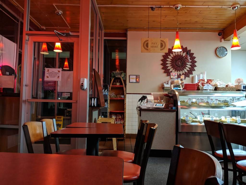 Zakia Deli | meal takeaway | 2412 Kennedy St NE, Minneapolis, MN 55413, USA | 6123790288 OR +1 612-379-0288