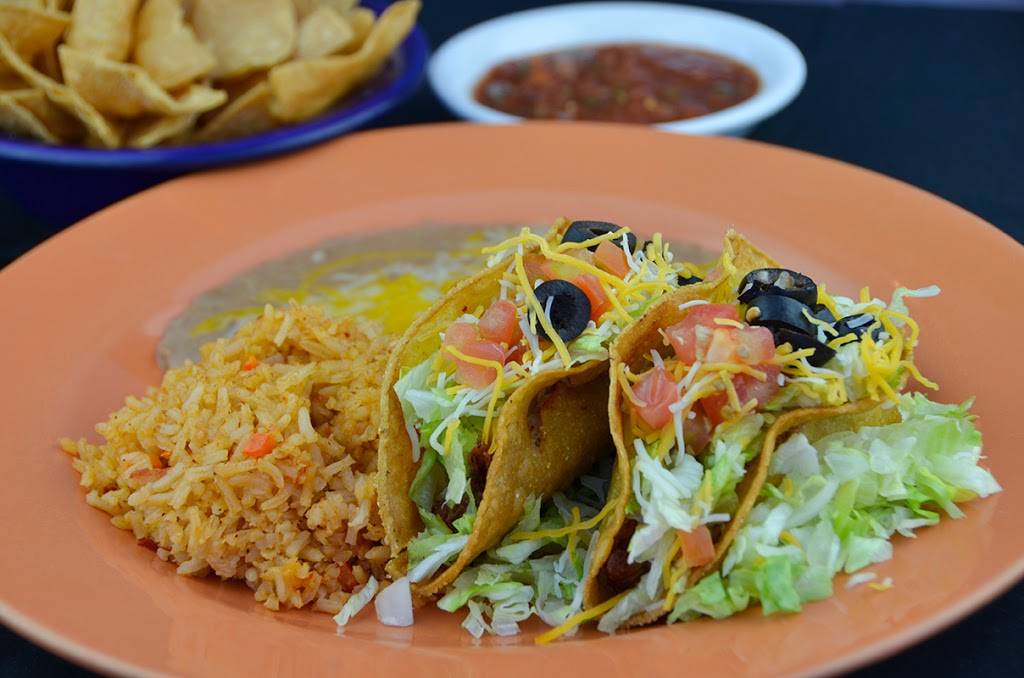 La Placita Cafe | restaurant | 2950 N Swan Rd, Tucson, AZ 85712, USA | 5208811150 OR +1 520-881-1150