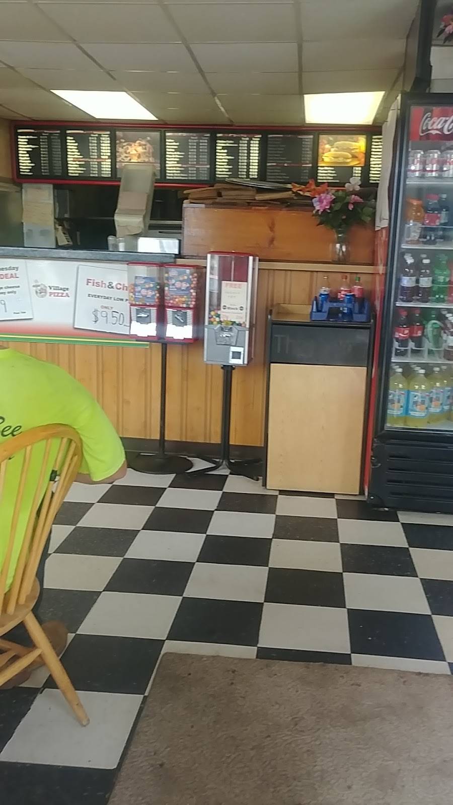 Village Pizza | restaurant | 16 Maple Ave, Shrewsbury, MA 01545, USA | 5088420662 OR +1 508-842-0662