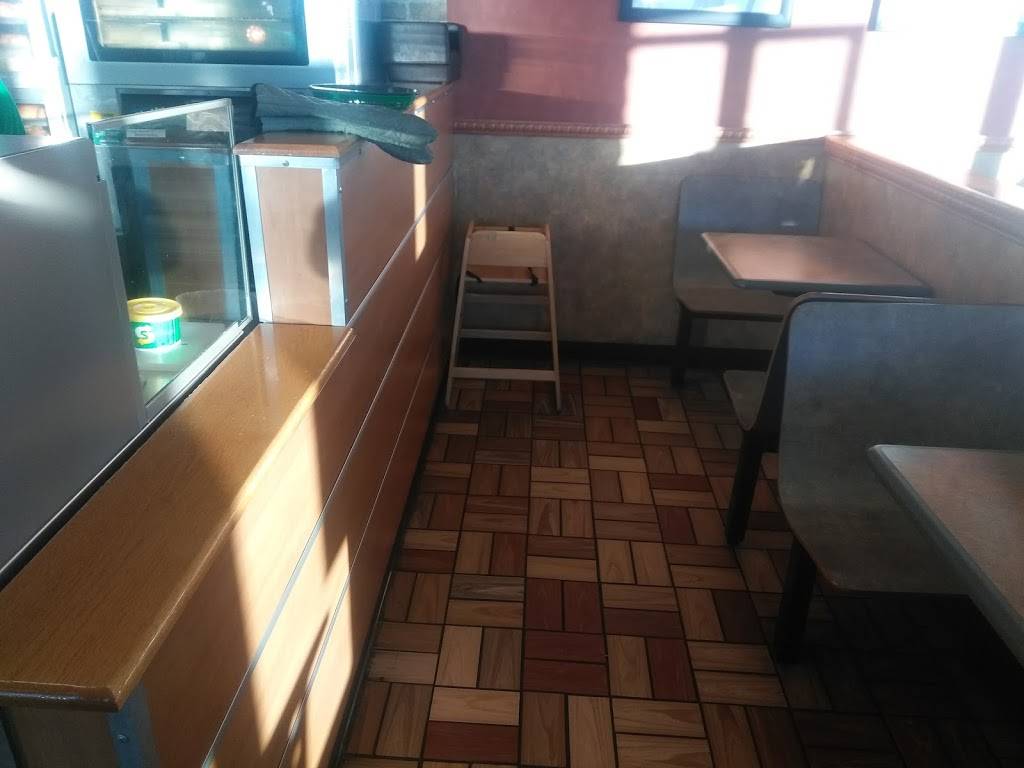 Subway | meal takeaway | 4990 Kipling St Suite 10, Wheat Ridge, CO 80033, USA | 3034256325 OR +1 303-425-6325