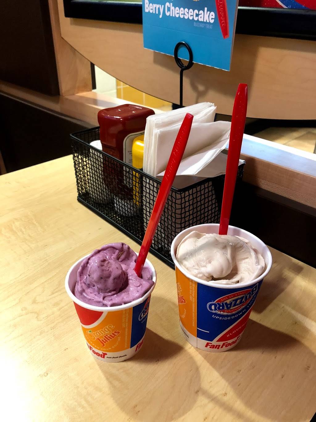 Dairy Queen Grill & Chill | restaurant | 960 W Mitchell Hammock Rd, Oviedo, FL 32765, USA | 4075427726 OR +1 407-542-7726