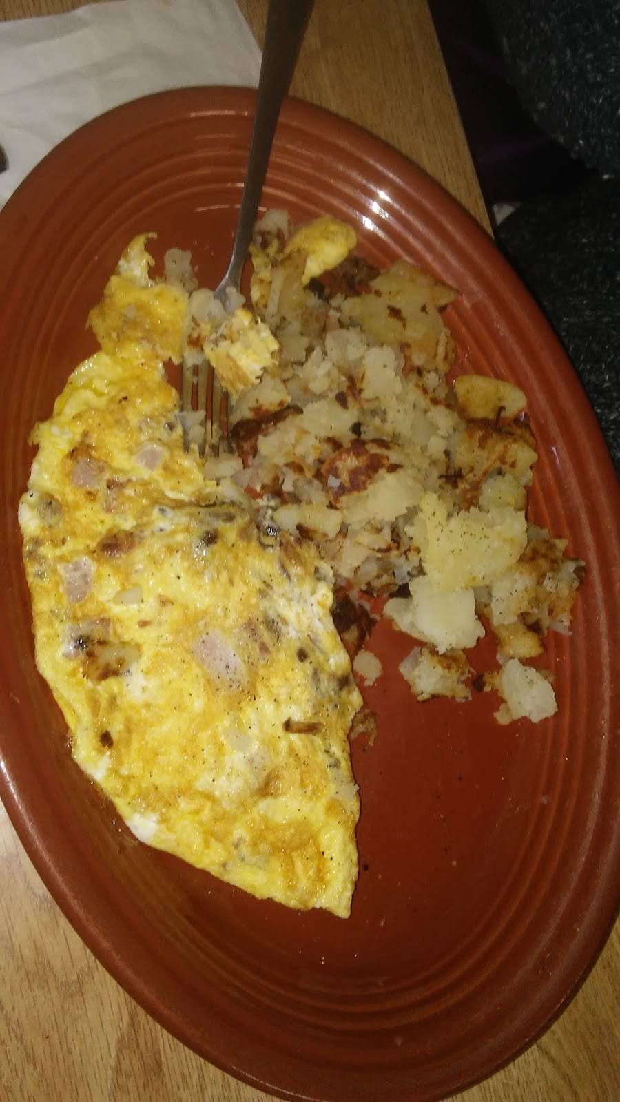 Marys Diner | restaurant | 3450 E 93rd St, Cleveland, OH 44104, USA | 2168835750 OR +1 216-883-5750