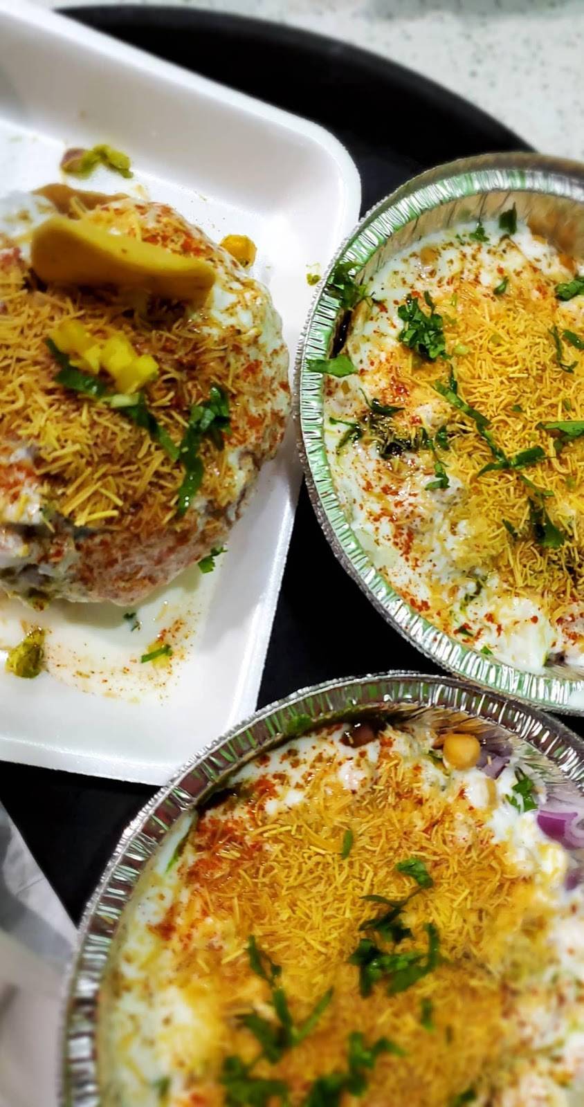 Royal Paan | restaurant | 509 Wilson Ave Unit No 7, Kitchener, ON N2C 2M4, Canada | 5198937226 OR +1 519-893-7226