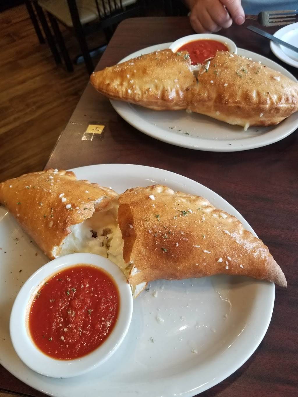 Bella Piazza | restaurant | 102 W Everett St, Pocahontas, AR 72455, USA | 8702022515 OR +1 870-202-2515