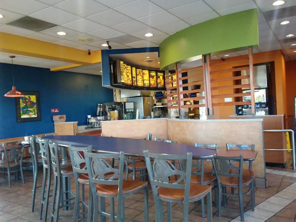 Taco Bell | meal takeaway | 3095 E Shields Ave, Fresno, CA 93726, USA | 5592294443 OR +1 559-229-4443