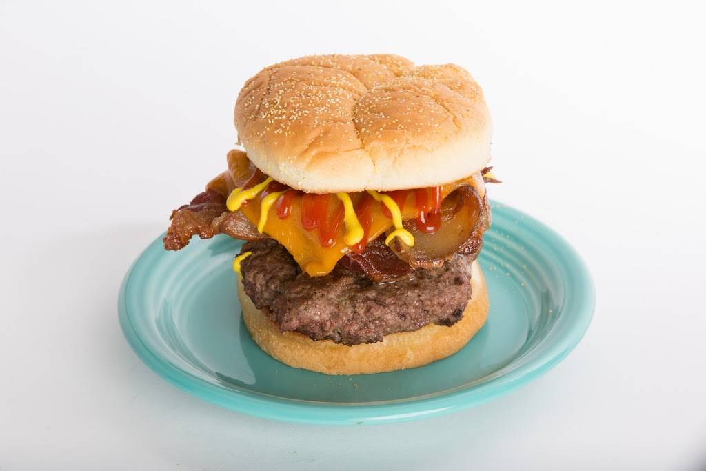 Roadside Ice Cream and Diner | restaurant | 1160 Menomonie St, Eau Claire, WI 54703, USA | 7158349323 OR +1 715-834-9323