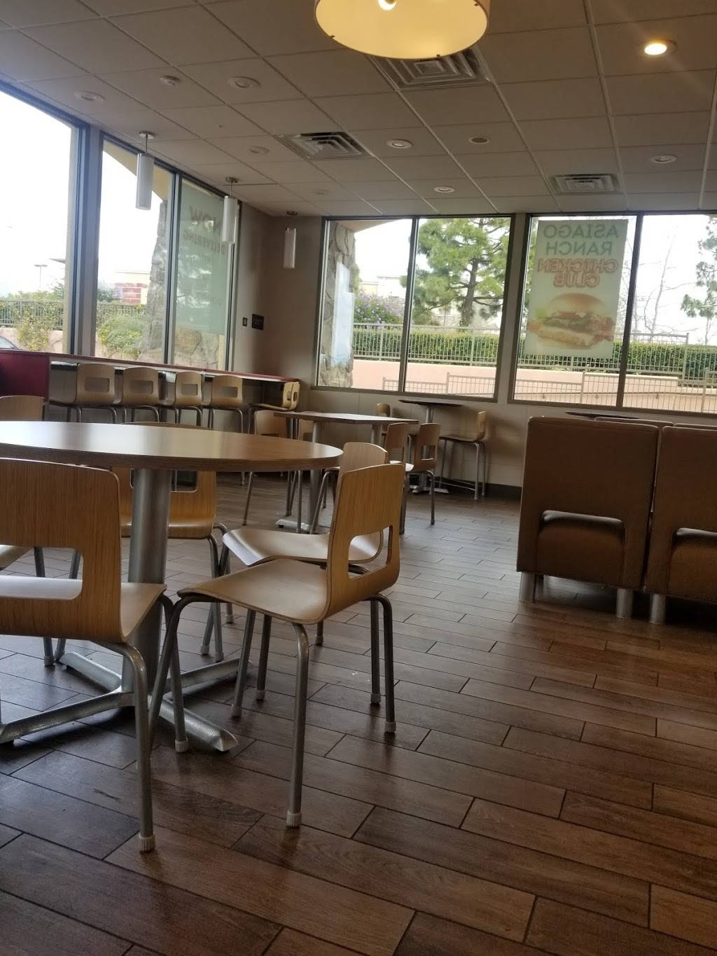 Wendys | restaurant | 960 Eastlake Pkwy, Chula Vista, CA 91914, USA | 6193976810 OR +1 619-397-6810