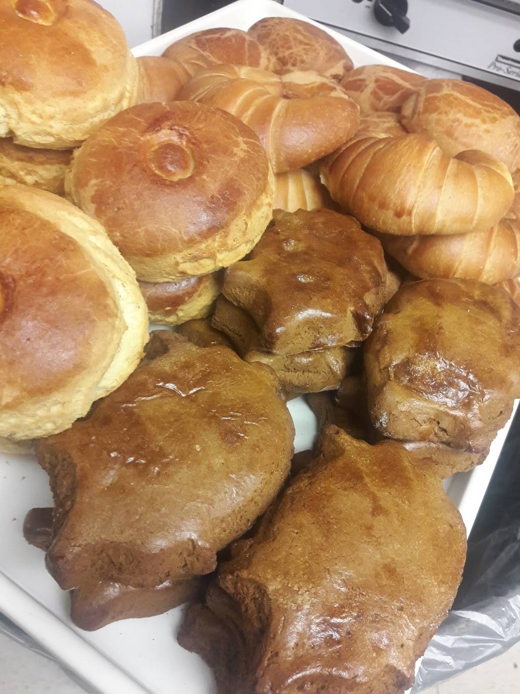 Las Perlas Tapatias | restaurant | 11 N Earl Ave, Lafayette, IN 47904, USA | 7654470601 OR +1 765-447-0601