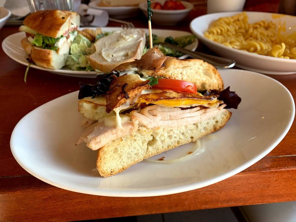 DAmico & Sons | restaurant | 1490 County B Rd W, St Paul, MN 55113, USA | 6516337667 OR +1 651-633-7667