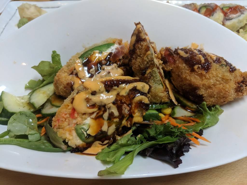 Momo Sushi - Ann Arbor | restaurant | 895 W Eisenhower Pkwy, Ann Arbor, MI 48103, USA | 7348004909 OR +1 734-800-4909