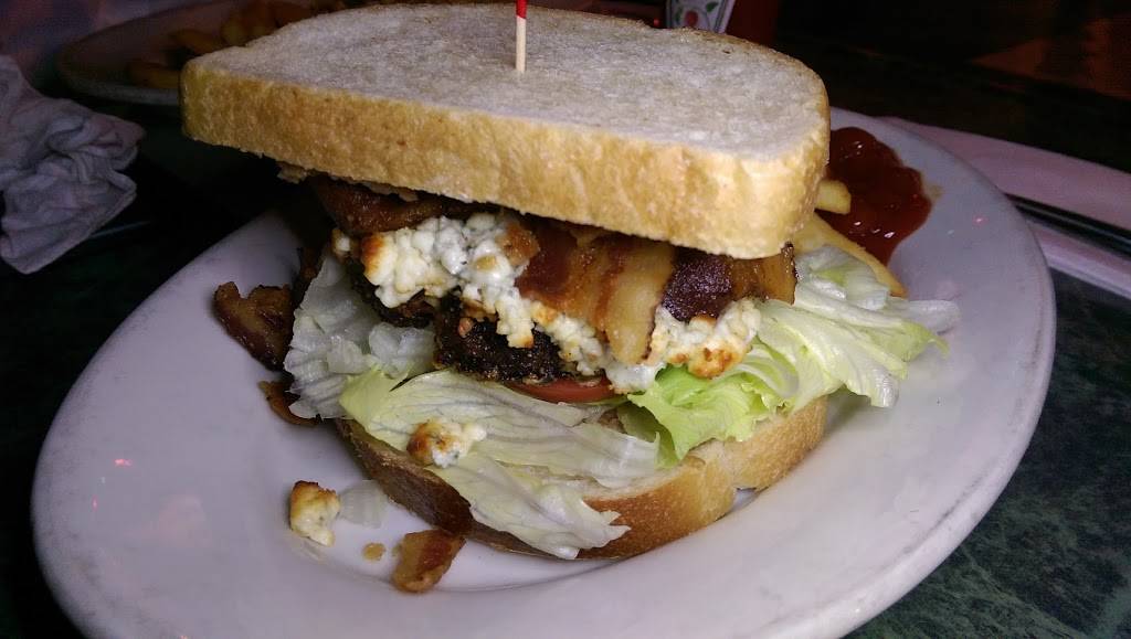 Lucky Baldwins Pub | cafe | 17 S Raymond Ave, Pasadena, CA 91105, USA | 6267950652 OR +1 626-795-0652