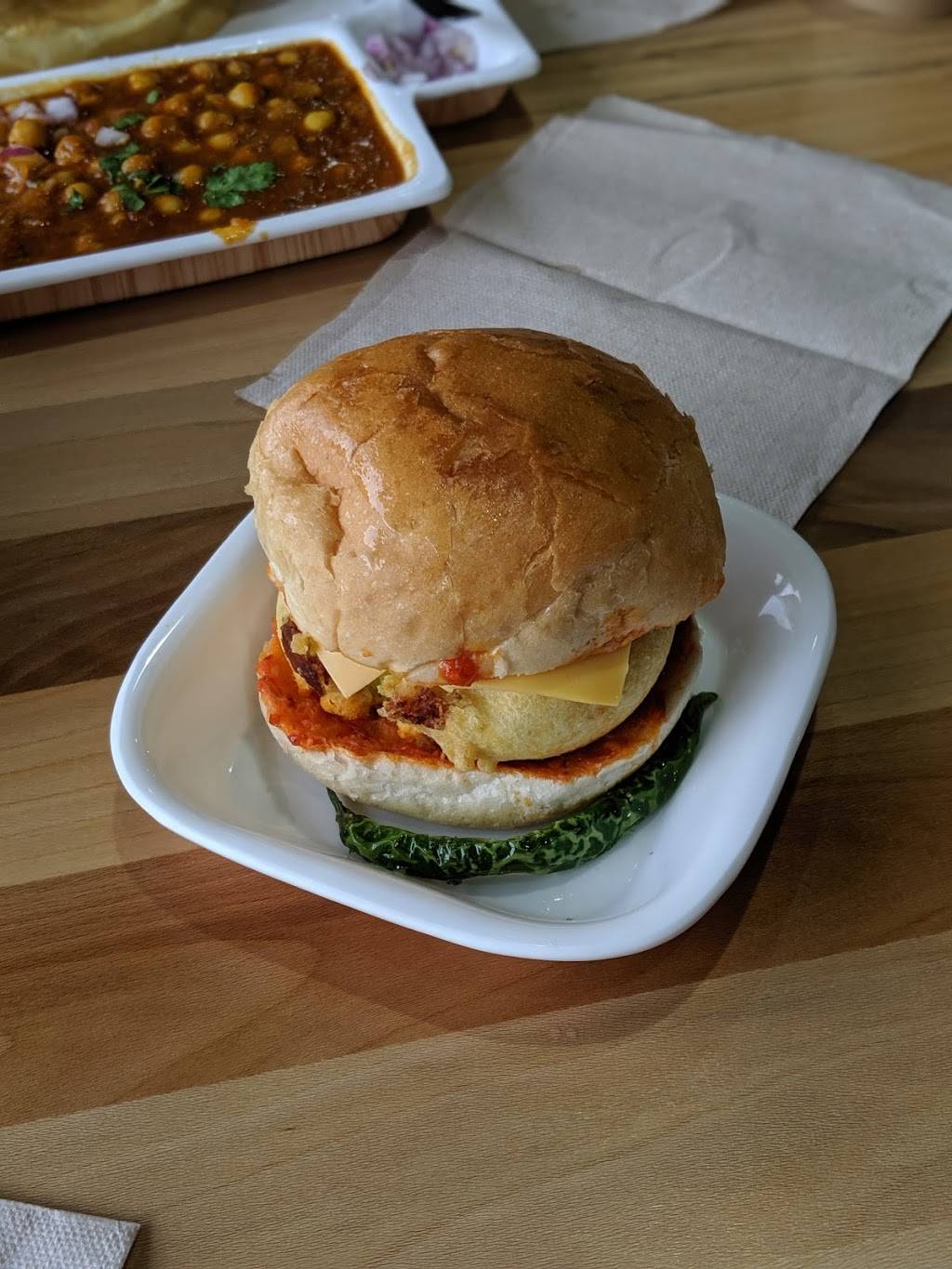 NeeHees Indian Vegetarian Street Food | restaurant | 45656 Ford Rd, Canton, MI 48187, USA | 7347379777 OR +1 734-737-9777