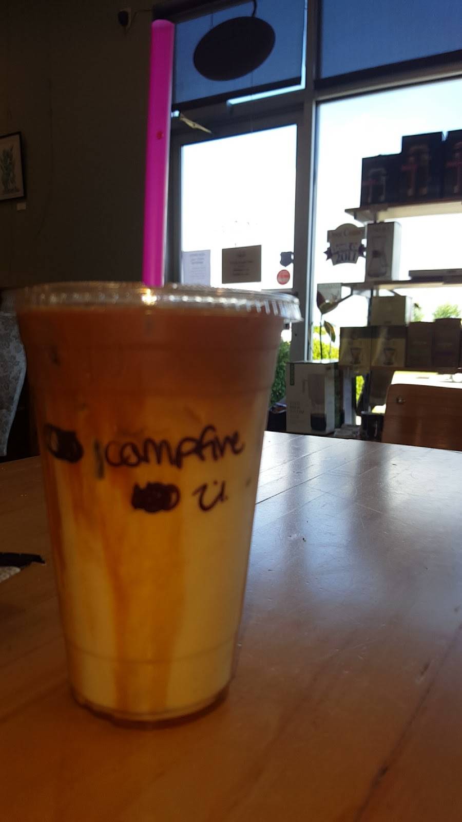 Glas Coffeehouse | cafe | 67 E Maple St, Sturgeon Bay, WI 54235, USA | 9207435575 OR +1 920-743-5575