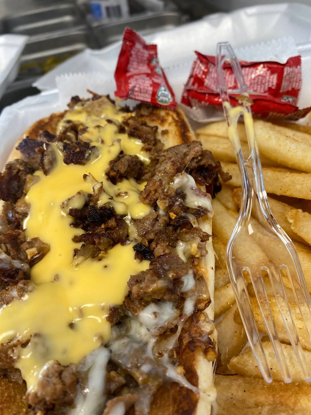 Sugaboats | restaurant | 1222 Rosa L Parks Blvd, Nashville, TN 37208, USA | 7312179198 OR +1 731-217-9198