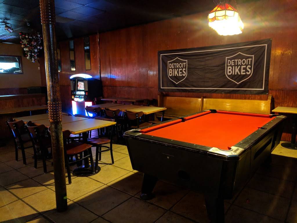 Temple Bar | night club | 2906 Cass Ave, Detroit, MI 48201, USA | 3138322822 OR +1 313-832-2822