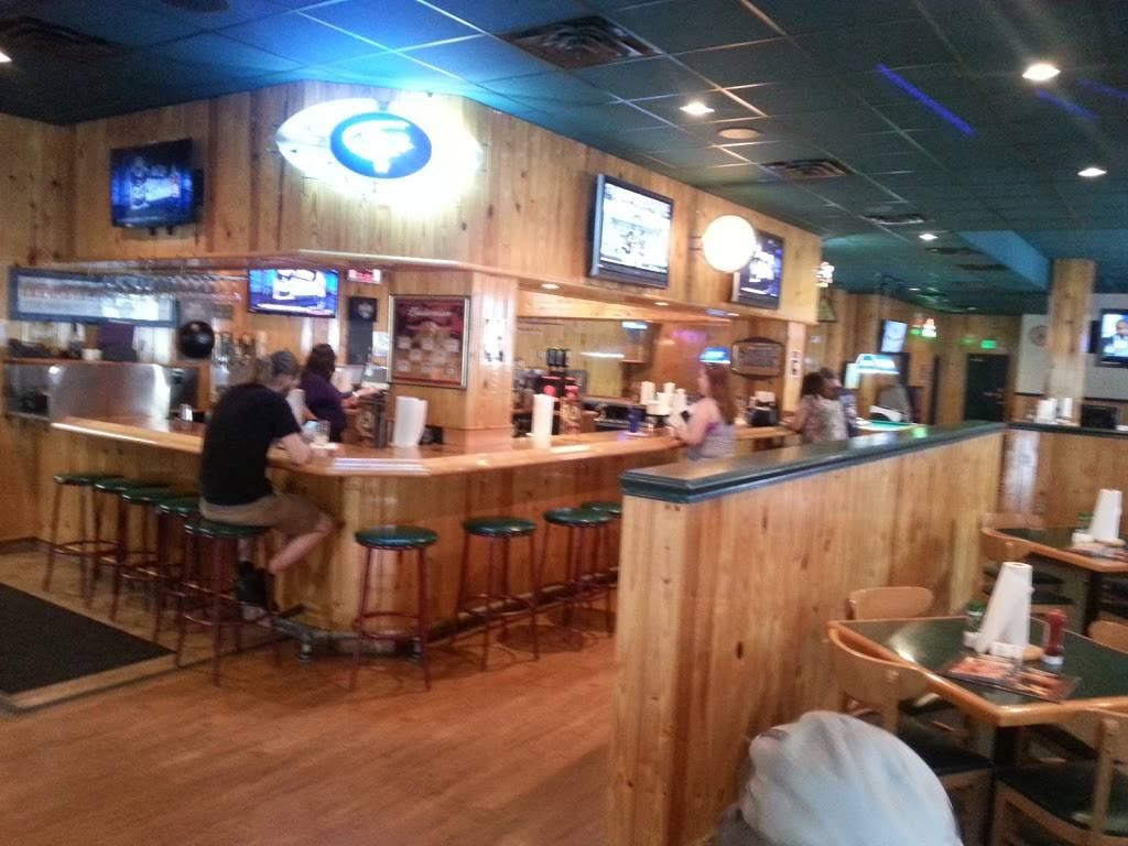 Gators Dockside | restaurant | 601 Cagan Park Ave, Clermont, FL 34714, USA | 3525361174 OR +1 352-536-1174