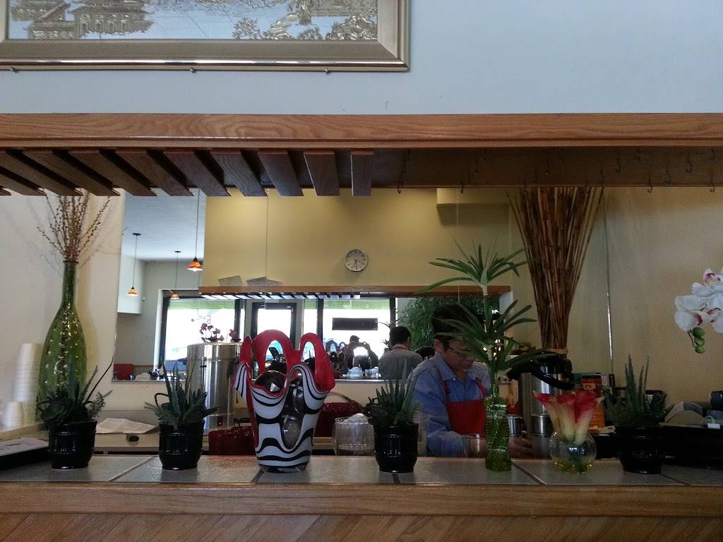 IndoChin Vietnamese Restaurant | restaurant | 1702 Grand Ave, St Paul, MN 55105, USA | 6516902728 OR +1 651-690-2728