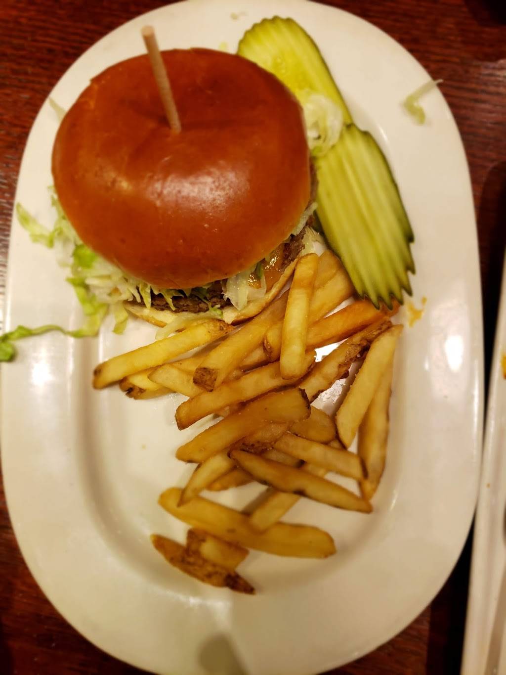 Houlihans | restaurant | 1735 US-46, Parsippany, NJ 07054, USA | 9733344900 OR +1 973-334-4900