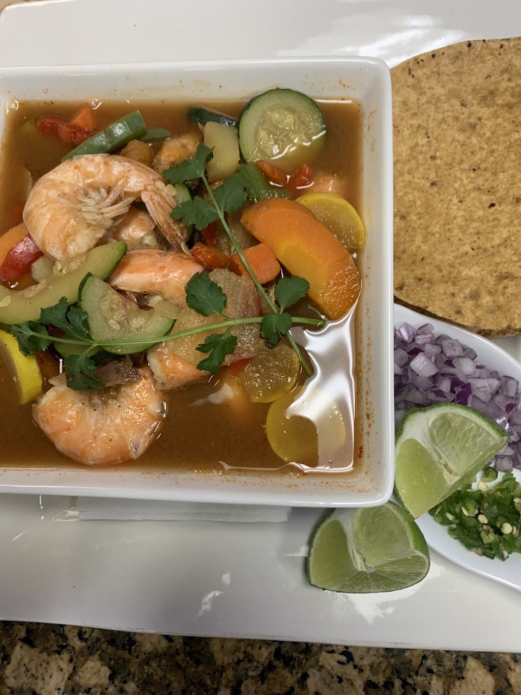 Los Dos Gallos Bar & Grill | restaurant | 6261 Joshua Palmer Wy, Banning, CA 92220, USA | 9518454400 OR +1 951-845-4400