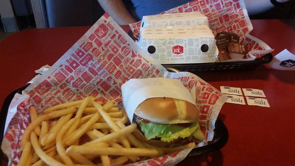 Jack in the Box | restaurant | 9380 Mira Mesa Blvd, San Diego, CA 92126, USA | 8585660052 OR +1 858-566-0052