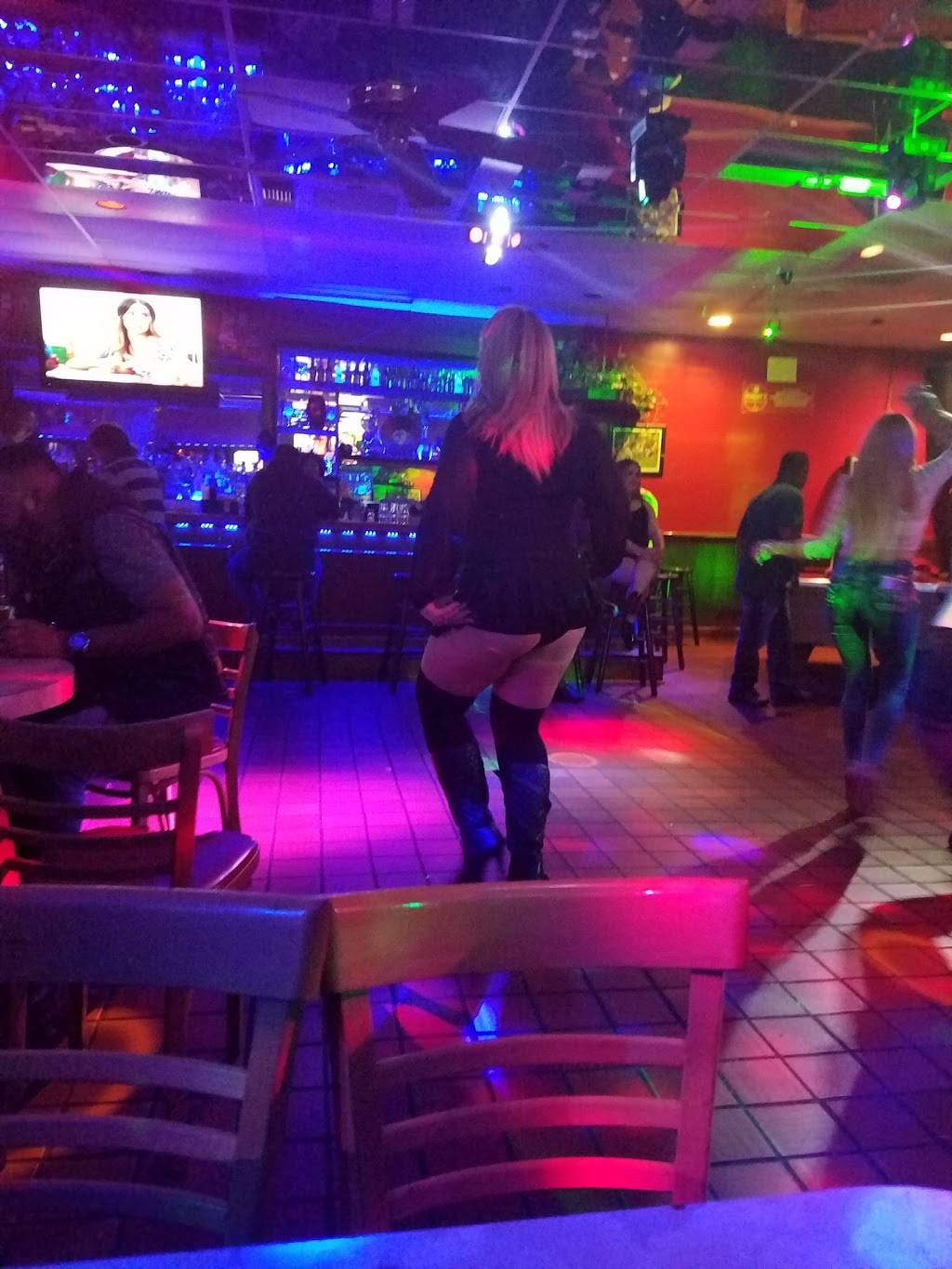 Tommys Place II | restaurant | 156 Enterprise St # I, Sterling, VA 20164, USA | 7034442208 OR +1 703-444-2208