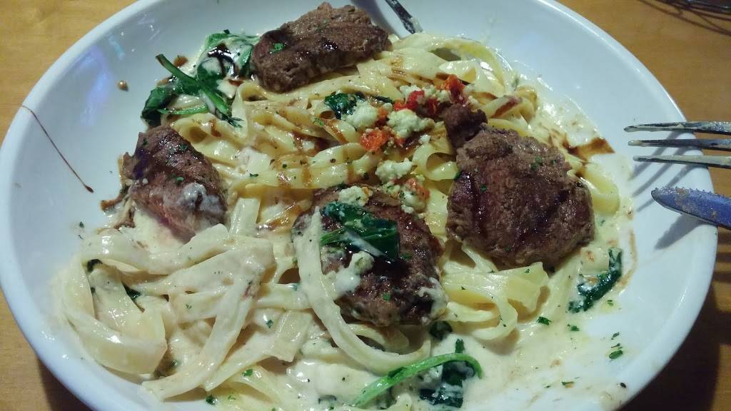 Olive Garden Italian Restaurant | meal takeaway | 1, 1350 W 49th St, Hialeah, FL 33012, USA | 3058191541 OR +1 305-819-1541