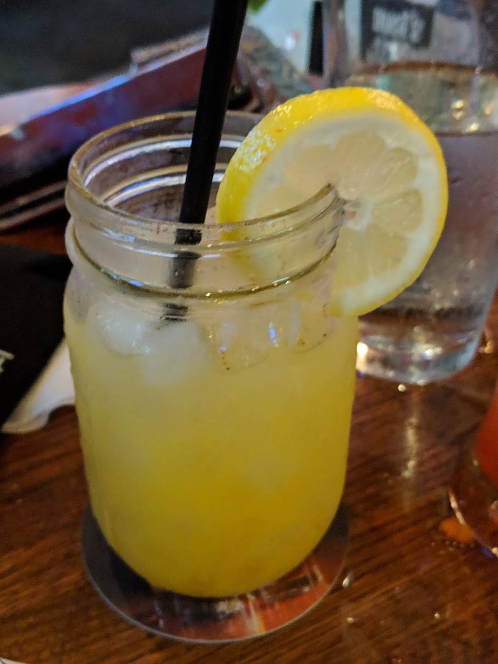 Drakes Burlington | restaurant | 1377 Boone Station Dr, Burlington, NC 27215, USA | 3365674780 OR +1 336-567-4780