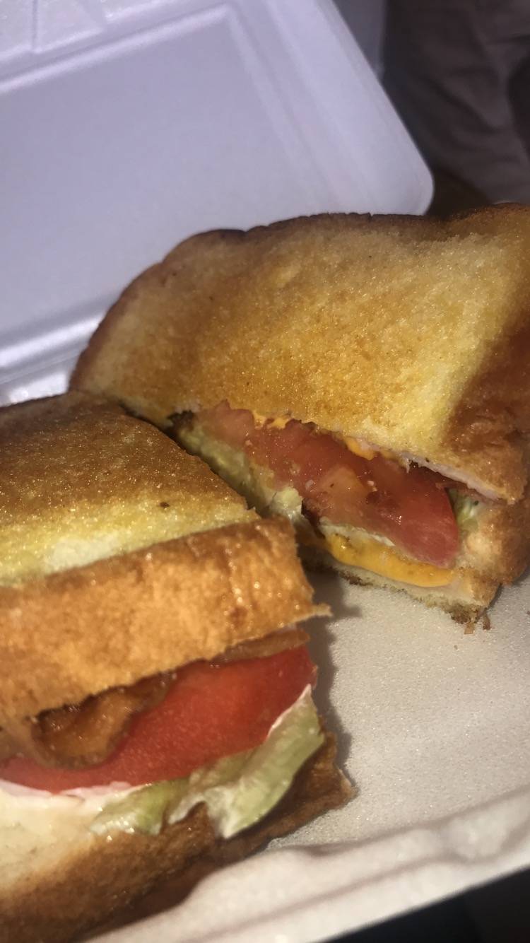 Slyders | restaurant | 100 E Grayson St, Hillsville, VA 24343, USA | 2767282960 OR +1 276-728-2960