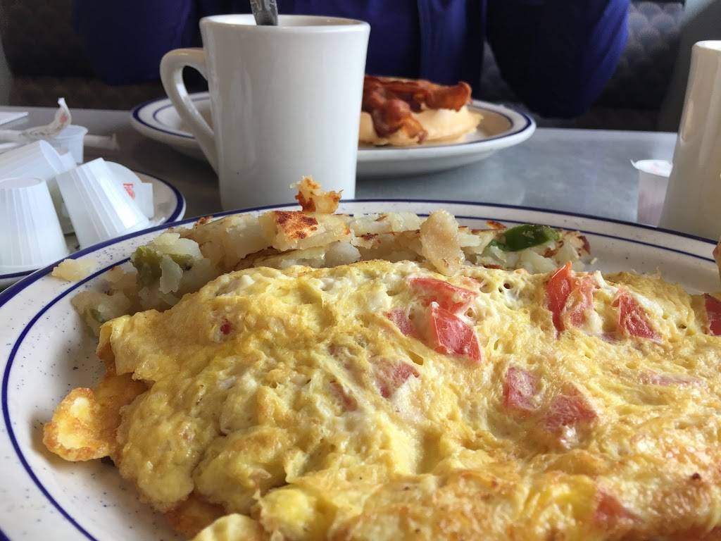 Blue Angel Diner | restaurant | 1000 Old Country Rd, Plainview, NY 11803, USA | 5169321160 OR +1 516-932-1160