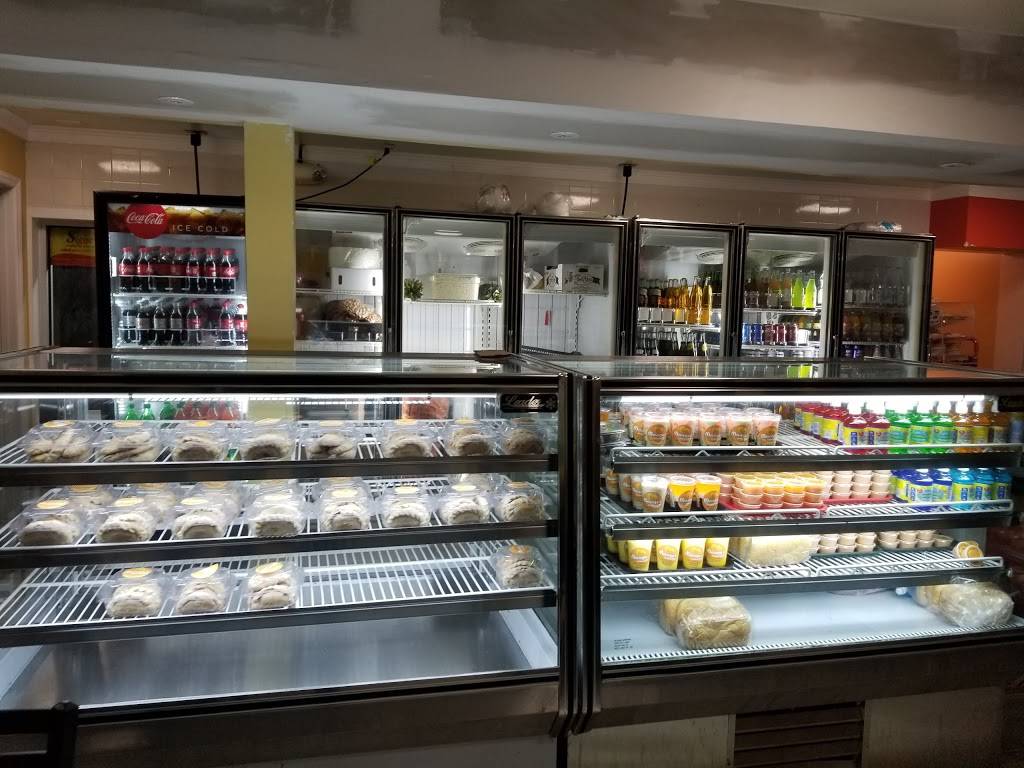 Las Meras Tortas | restaurant | 5661 Farm Pond Ln, Charlotte, NC 28212, USA | 7045630073 OR +1 704-563-0073