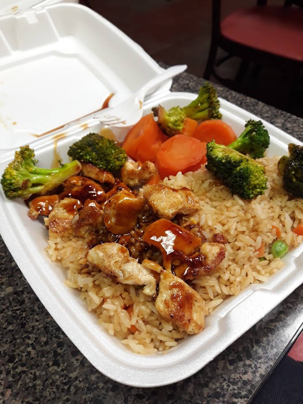 Fuji Japanese Express | restaurant | 1046 Church Rd W, Southaven, MS 38671, USA | 6623427776 OR +1 662-342-7776