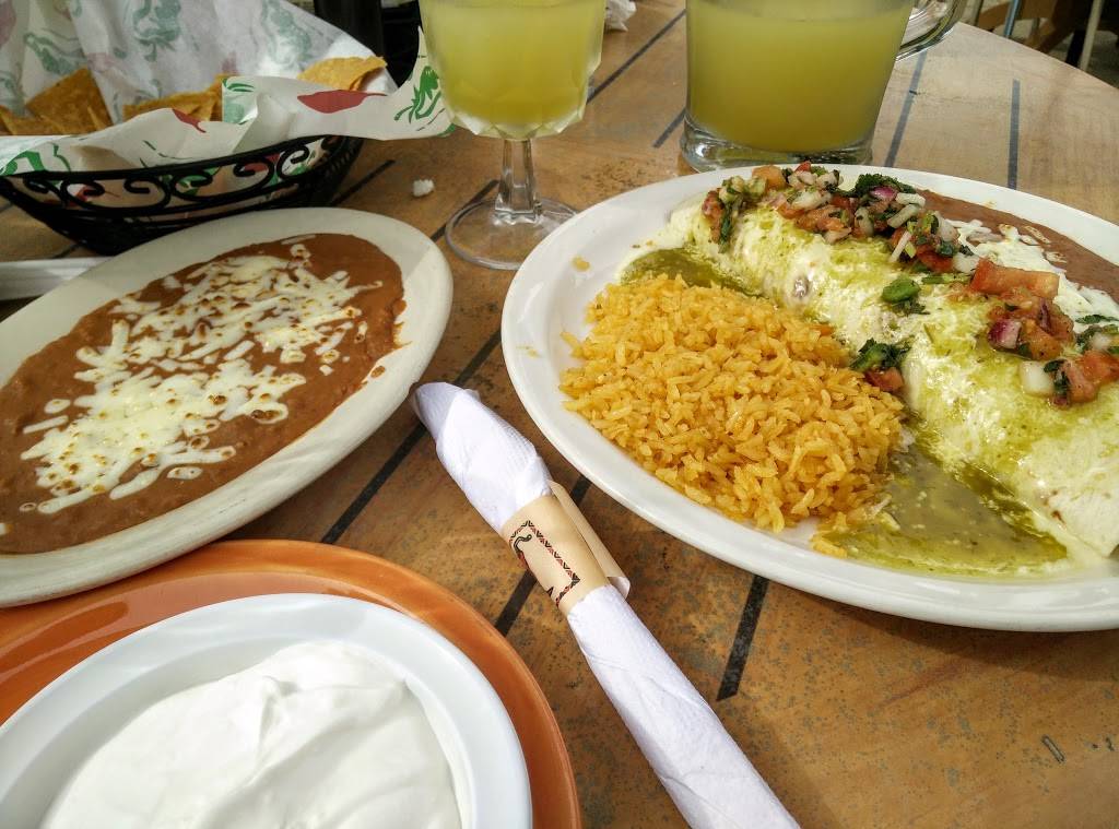 El Campesino | restaurant | 10735 Ravenna Rd, Twinsburg, OH 44087, USA | 3304052897 OR +1 330-405-2897