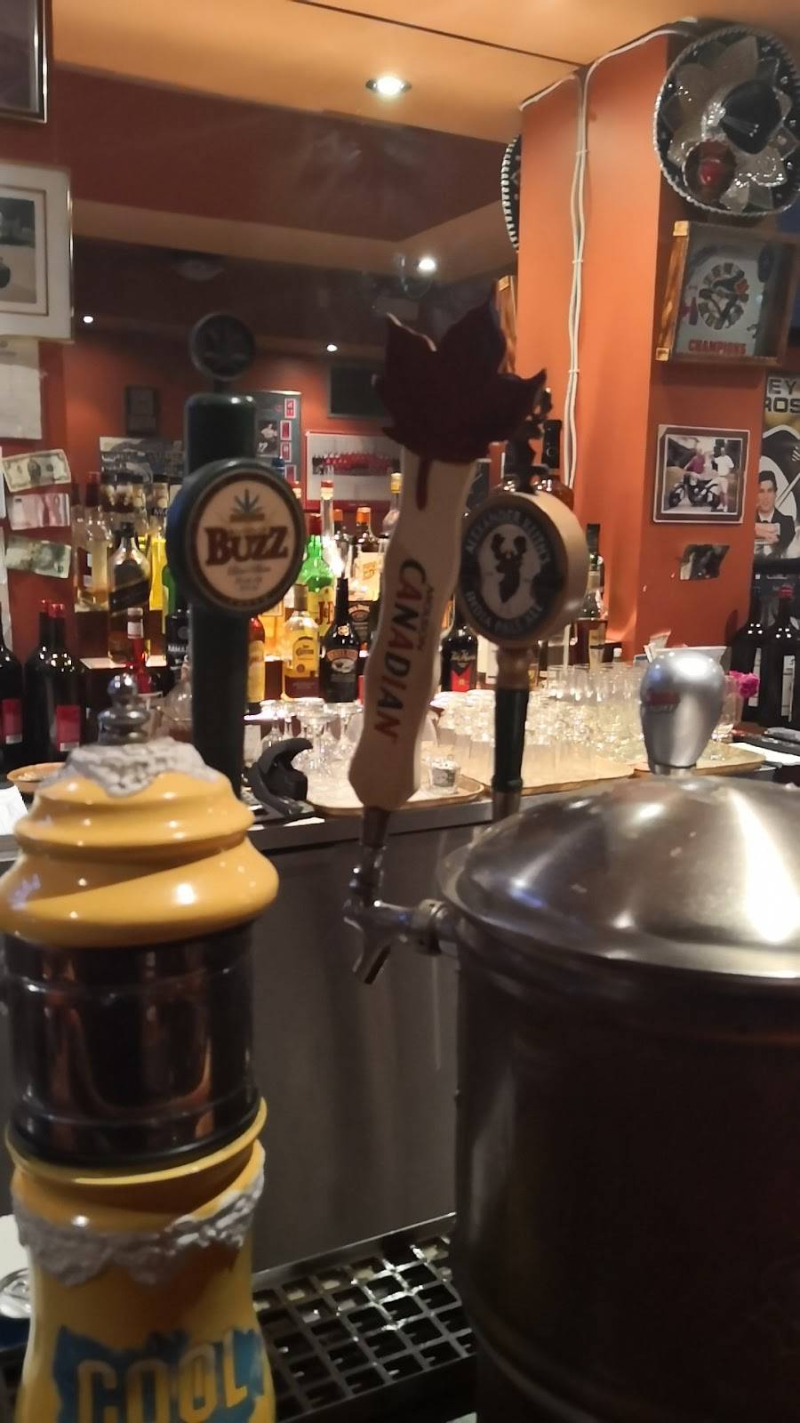 Sophies Sports Bar Ltd | restaurant | 466 Cosburn Ave, East York, ON M4J 2N5, Canada | 4164677500 OR +1 416-467-7500