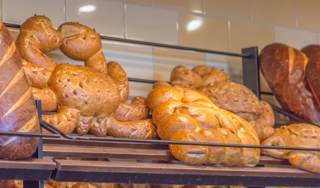 Boudin Bakery | bakery | 2345 Midway Dr, Santa Rosa, CA 95405, USA | 7073034100 OR +1 707-303-4100