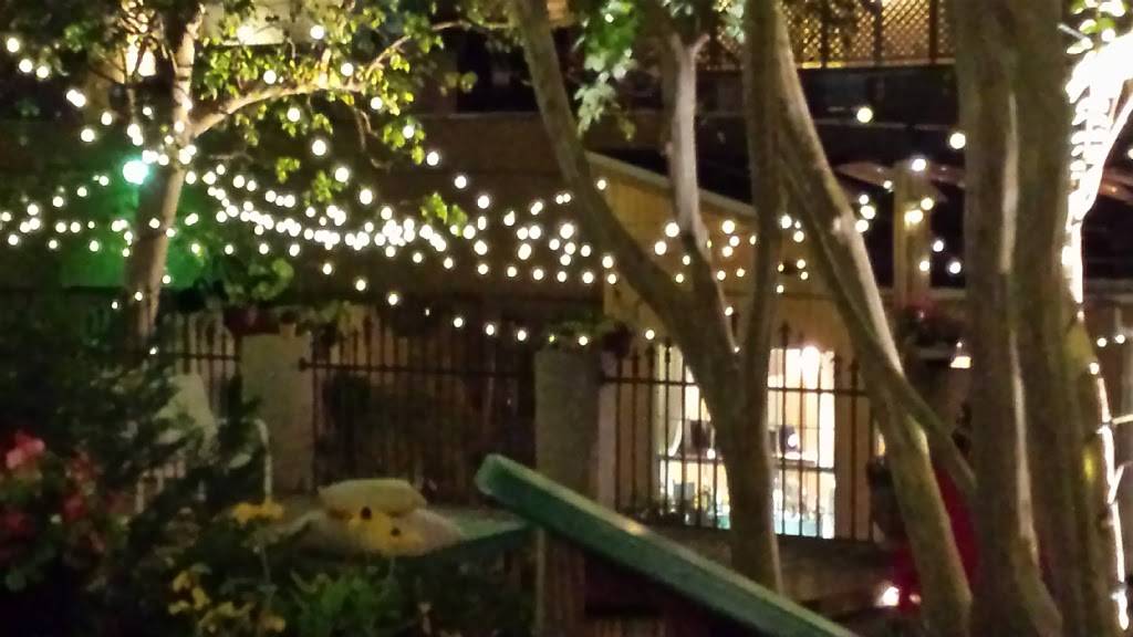 The Beer Garden Restaurant | restaurant | 101 N Jackson St, Starkville, MS 39759, USA | 6623235005 OR +1 662-323-5005