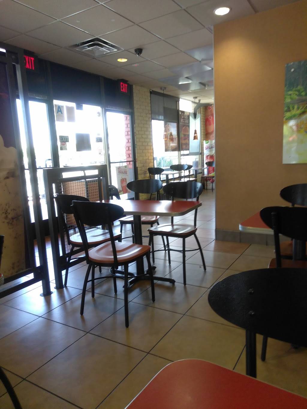 Jack in the Box | restaurant | 20423 S Avalon Blvd, Carson, CA 90746, USA | 3105151861 OR +1 310-515-1861