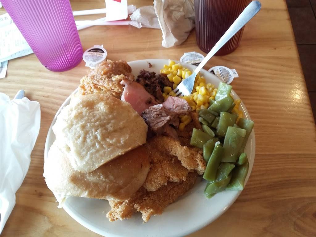 Farmers Family Restaurant | restaurant | 1958 Old Fort Pkwy, Murfreesboro, TN 37129, USA | 6158677717 OR +1 615-867-7717