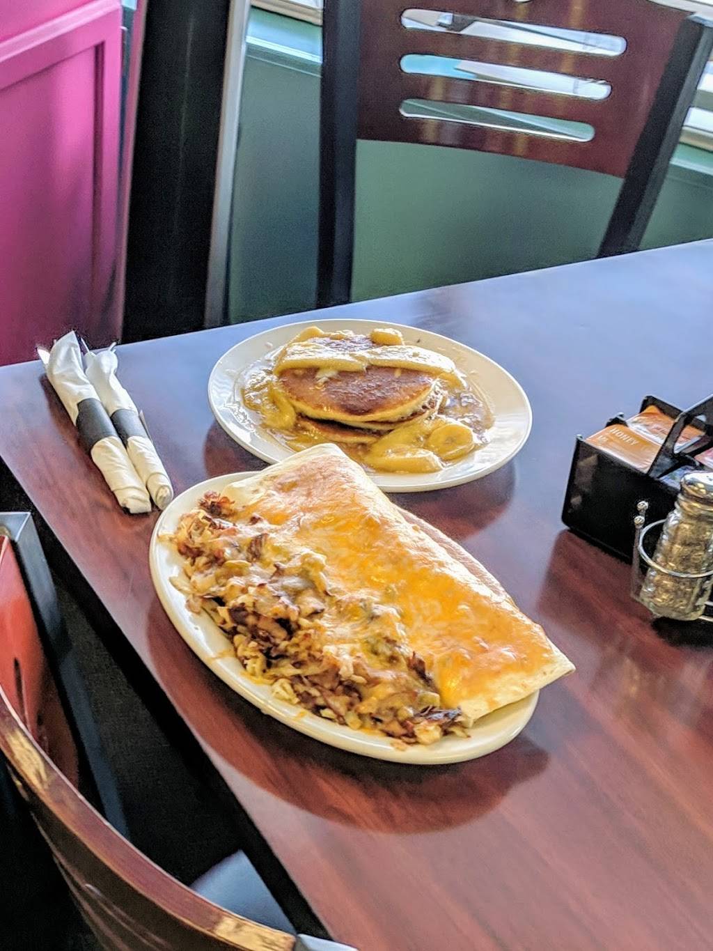 Caitlins | restaurant | 4379 E Mississippi Ave, Denver, CO 80246, USA | 3037986600 OR +1 303-798-6600