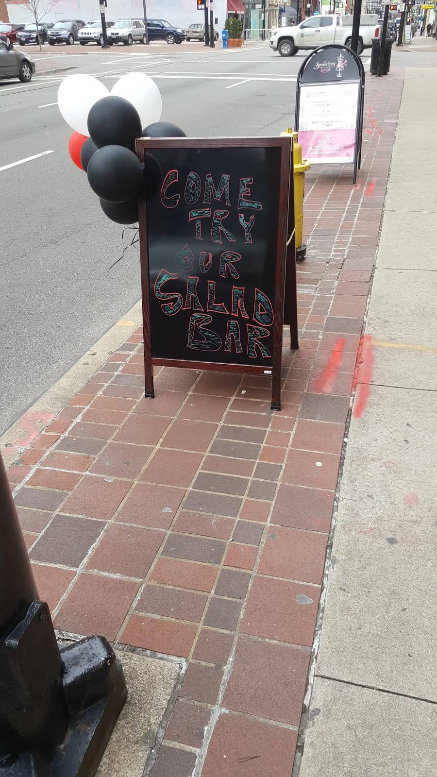 Big Jays Place | restaurant | 930 Hempstead Dr, Cincinnati, OH 45231, USA | 5133701899 OR +1 513-370-1899