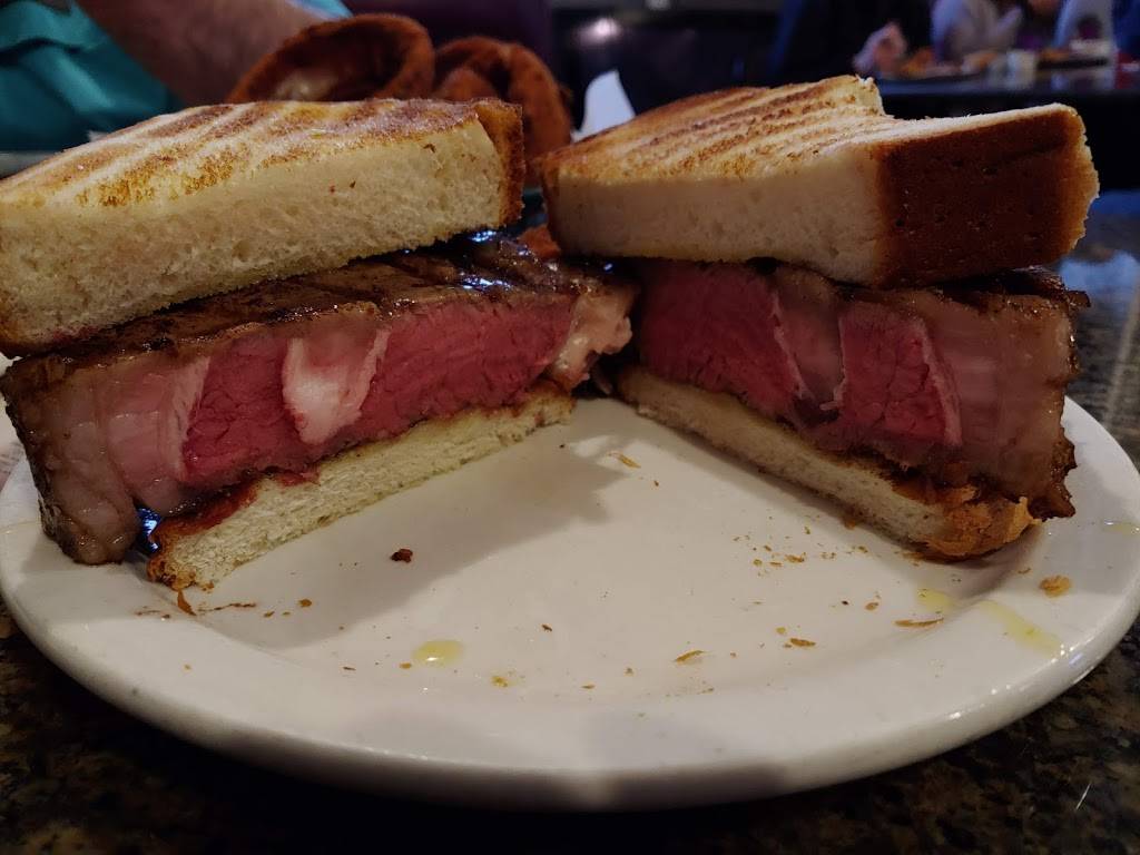 White Birch Inn | restaurant | 1009 S Oxford Ave, Sturgeon Bay, WI 54235, USA | 9207433295 OR +1 920-743-3295