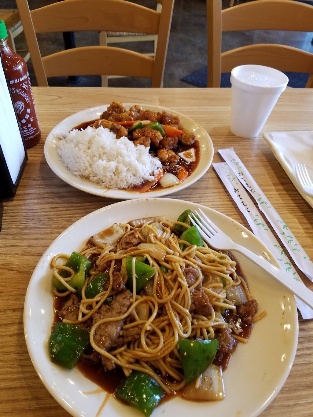 Oodles Noodle & Dumpling Bar | cafe | 765 Neil Ave, Columbus, OH 43215, USA | 6142228831 OR +1 614-222-8831