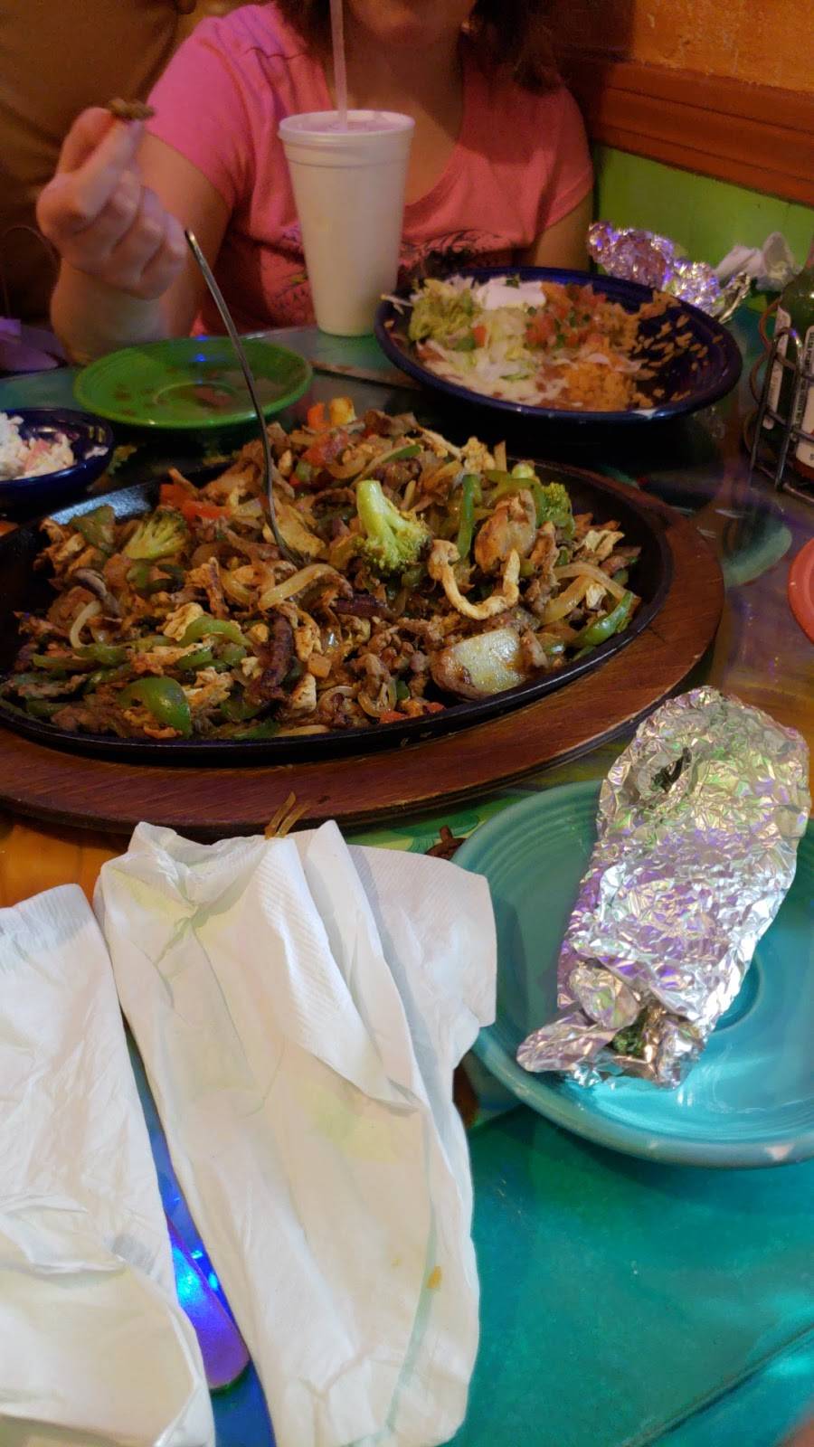 El Torero Mexican Restaurant | restaurant | 105 S High St, Cortland, OH 44410, USA | 3306372550 OR +1 330-637-2550