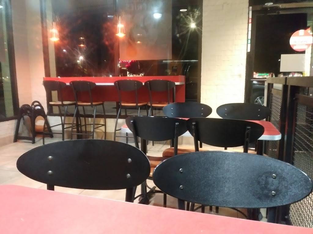 Jack in the Box | restaurant | 118 N General McMullen Dr, San Antonio, TX 78237, USA | 2104326624 OR +1 210-432-6624