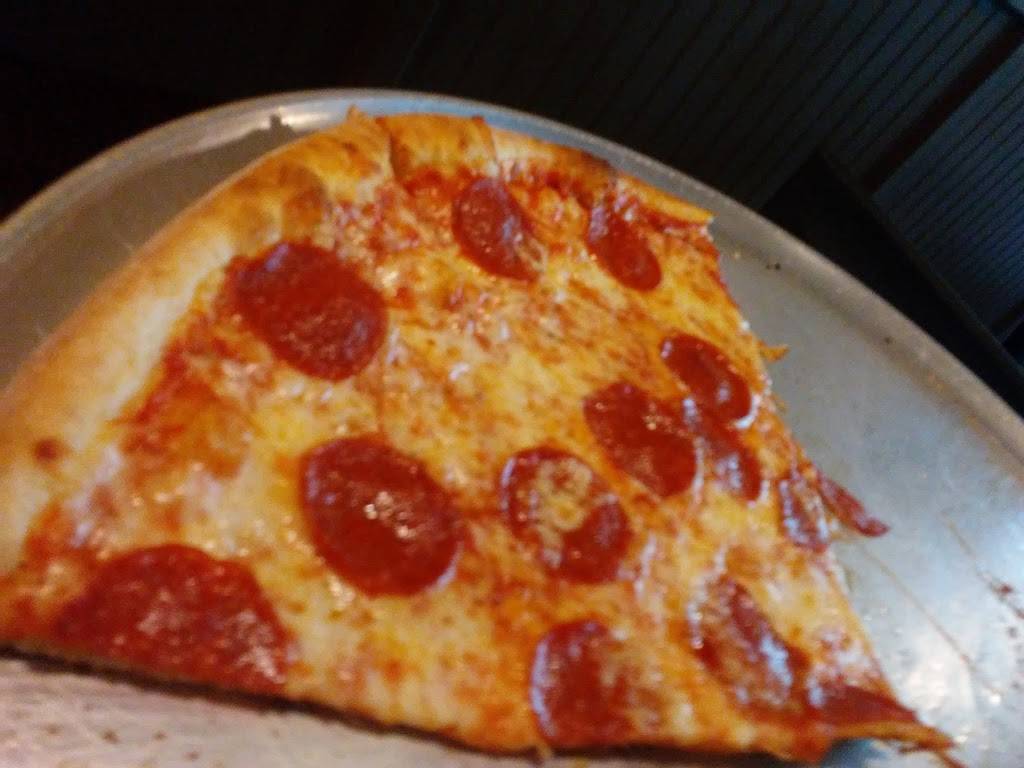 Mamma Terezinhas Pizzeria | restaurant | 1952 Church St, Appomattox, VA 24522, USA | 4343524444 OR +1 434-352-4444