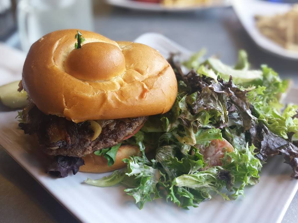 Emberz Wood-Fired Foodz | restaurant | 177 S Washington St, Sonora, CA 95370, USA | 2095322272 OR +1 209-532-2272