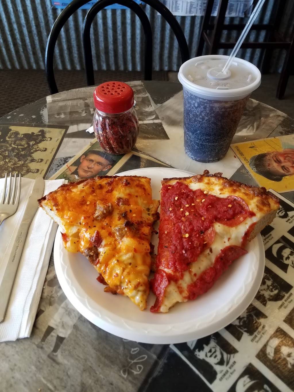 Roscoes Pizza | restaurant | 212 Edgewood Rd NW, Cedar Rapids, IA 52405, USA | 3196548886 OR +1 319-654-8886