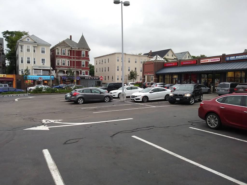 Dunkin | bakery | 315 Centre St, Jamaica Plain, MA 02130, USA | 6179839265 OR +1 617-983-9265