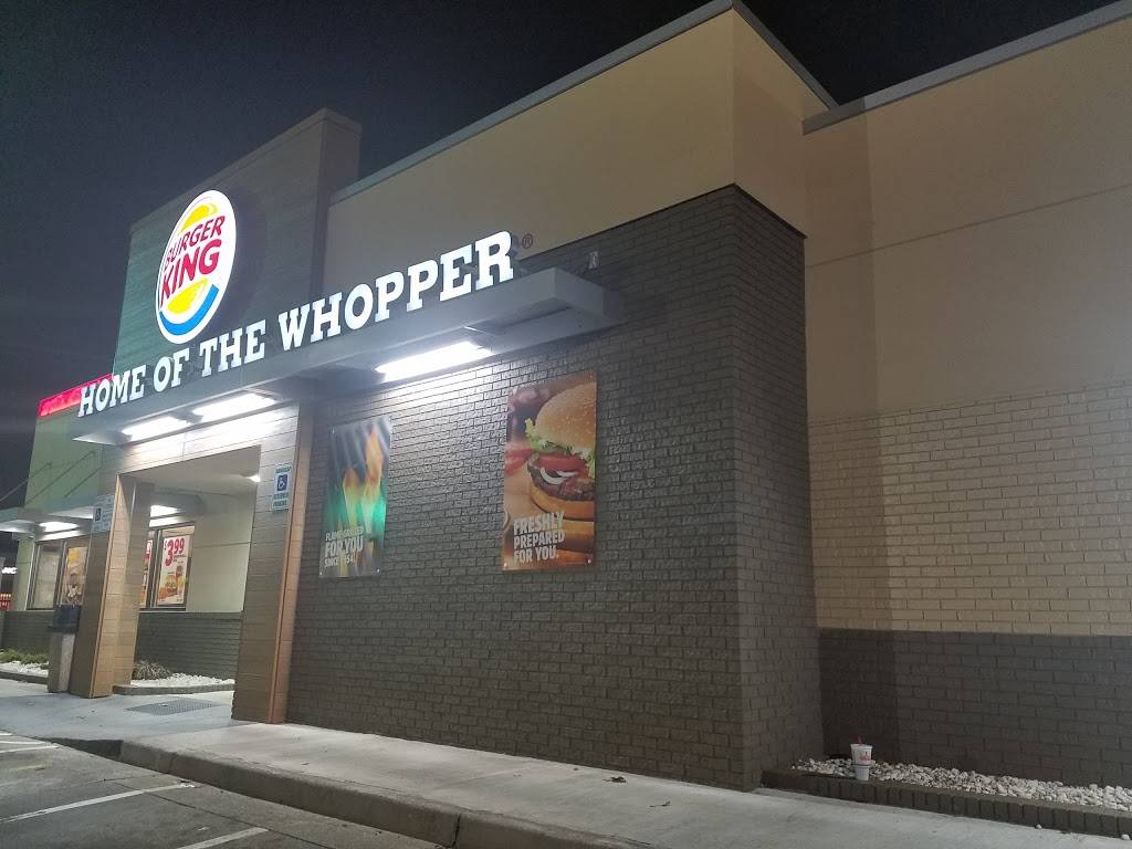 Burger King | restaurant | 2806 N Broadway, Knoxville, TN 37917, USA | 8655254327 OR +1 865-525-4327